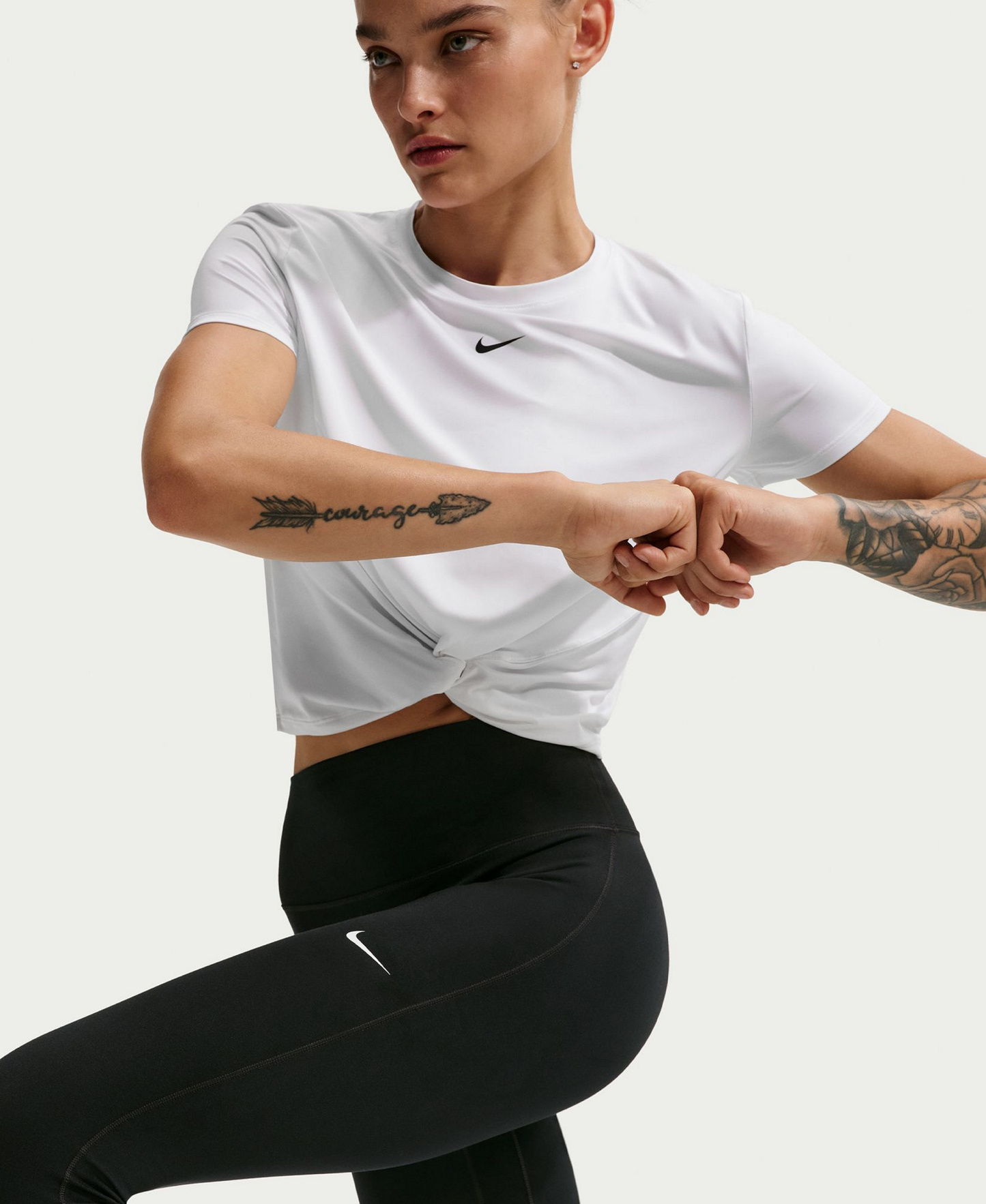 Nike Women's Seamless Front High-Waisted Leggings - Black/White