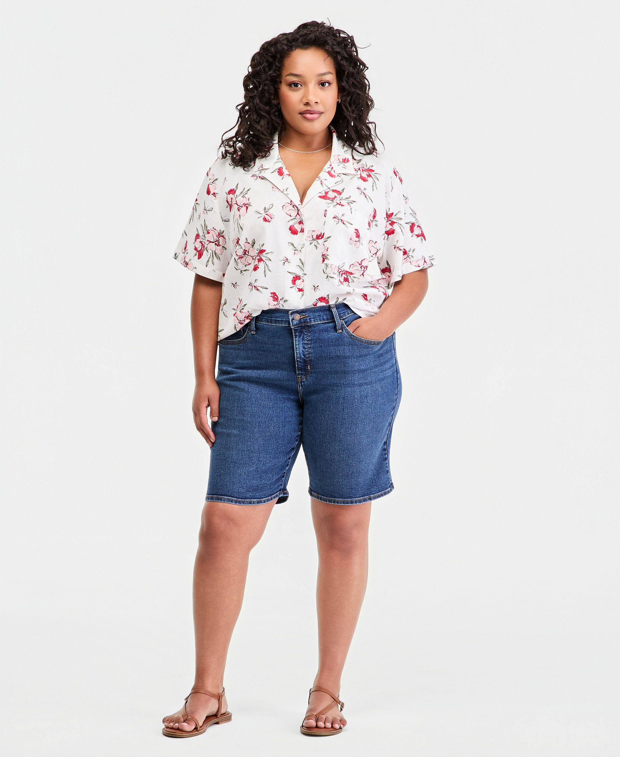 Levi's Women's Mid-Rise Shaping Bermuda Shorts - Clever Girl