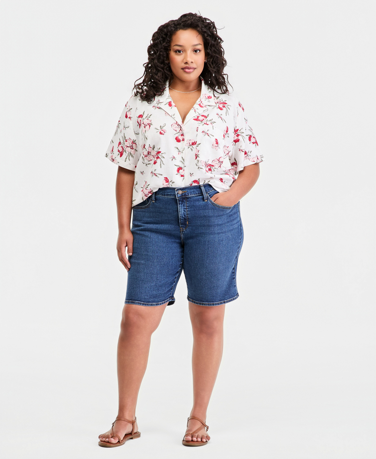 Levi's Women's Mid-Rise Shaping Bermuda Shorts - Clever Girl