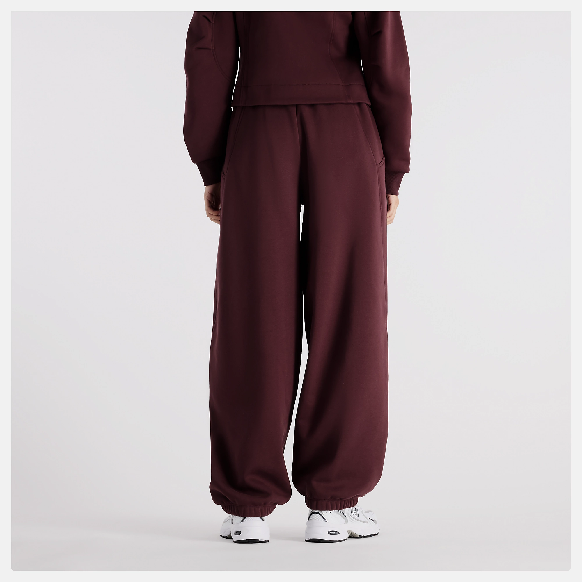 New Balance Athletics Crafted Fleece Pant, WB62L0NLYLR