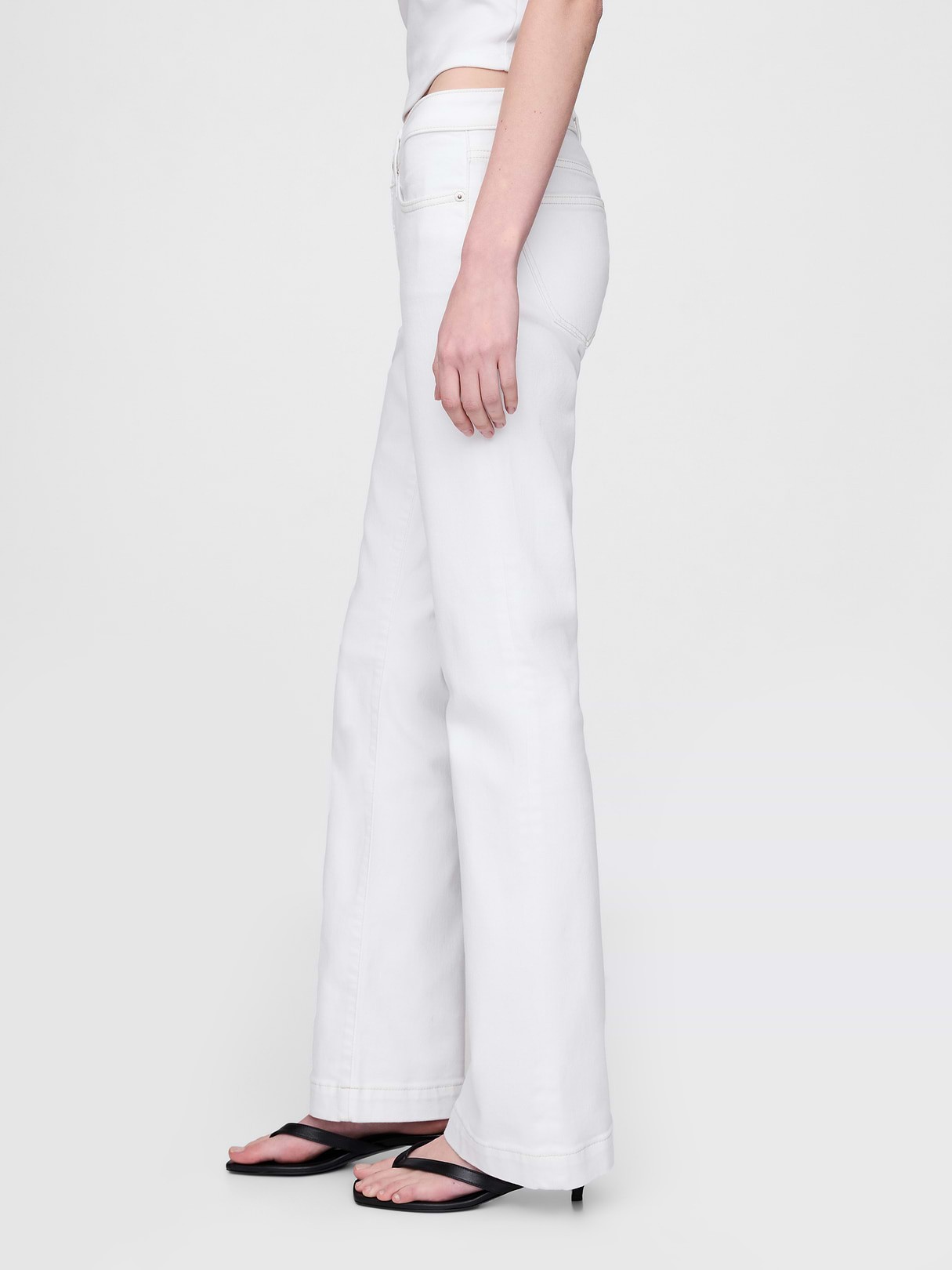 Low Rise Long & Lean Split-Hem Jeans - Optic white