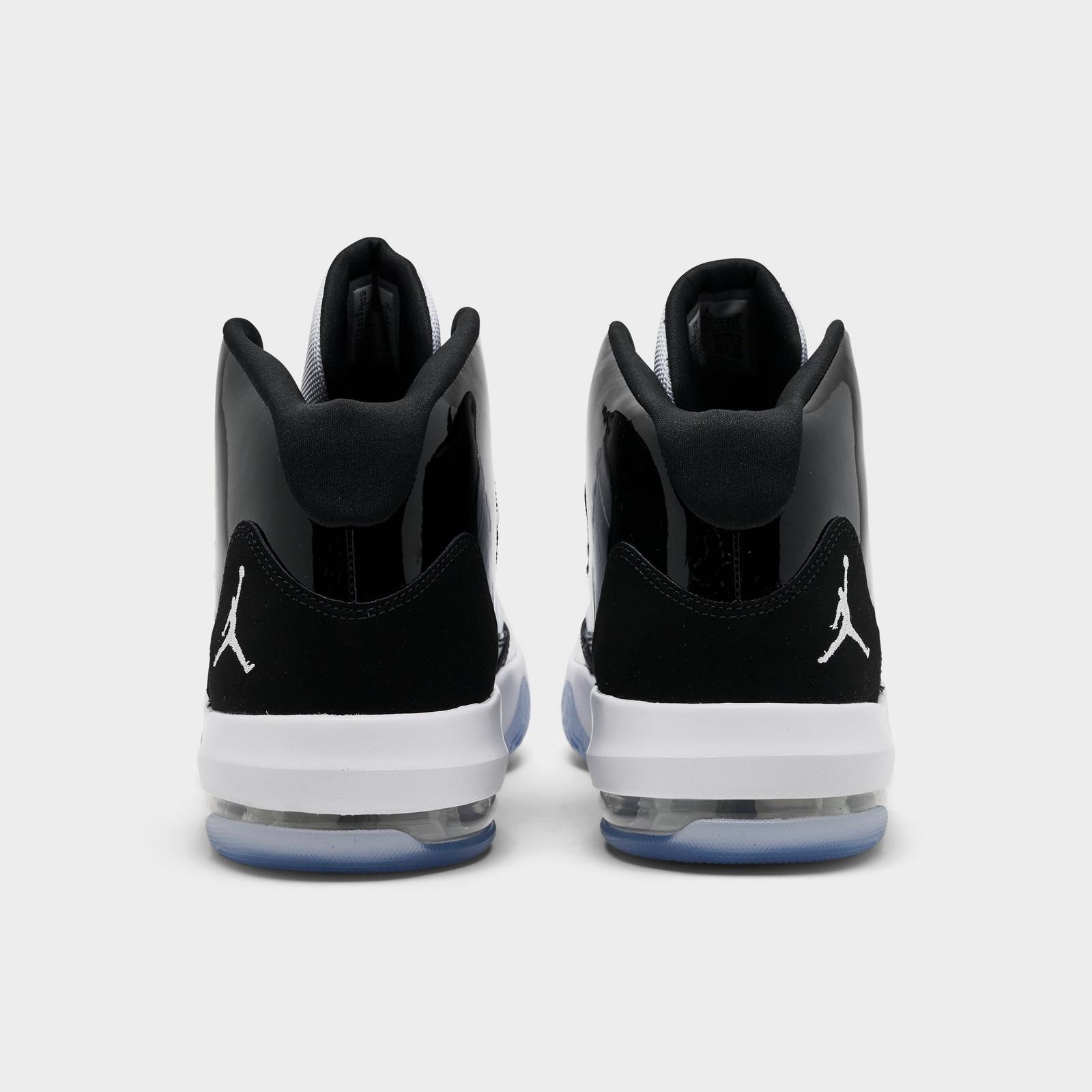 Men's Jordan Max Aura Casual Shoes - Black/White - view 4