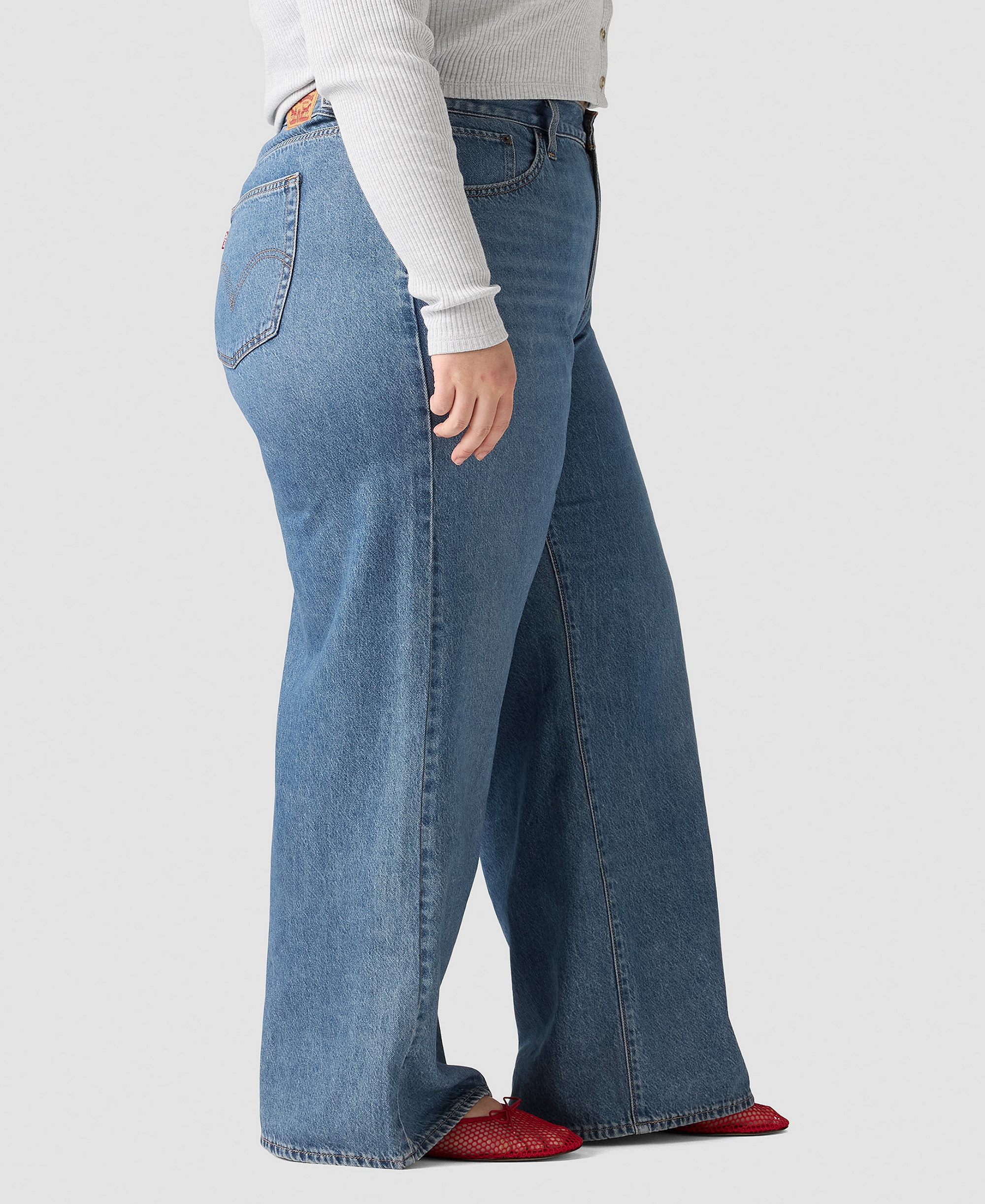 Levi's Women's Cinch-Waist Lightweight Baggy Jeans - Chasing Dreams