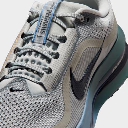 Men's Nithtke Pegasus Premium Running Shoes - Part 1 - Grey Mist/Mineral Slate/Work Blue/Dark Obsidian - Detail shot