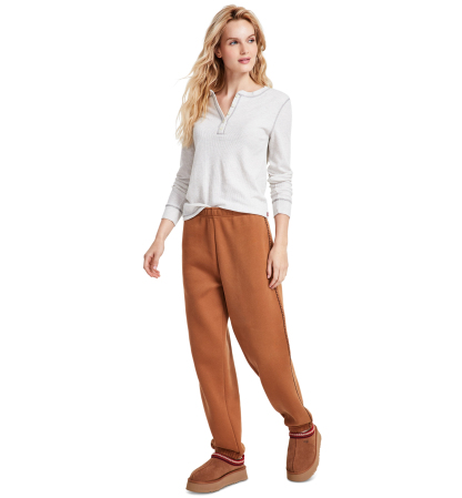 UGG® Women's Classic Fleece Sweatpants - Chestnut