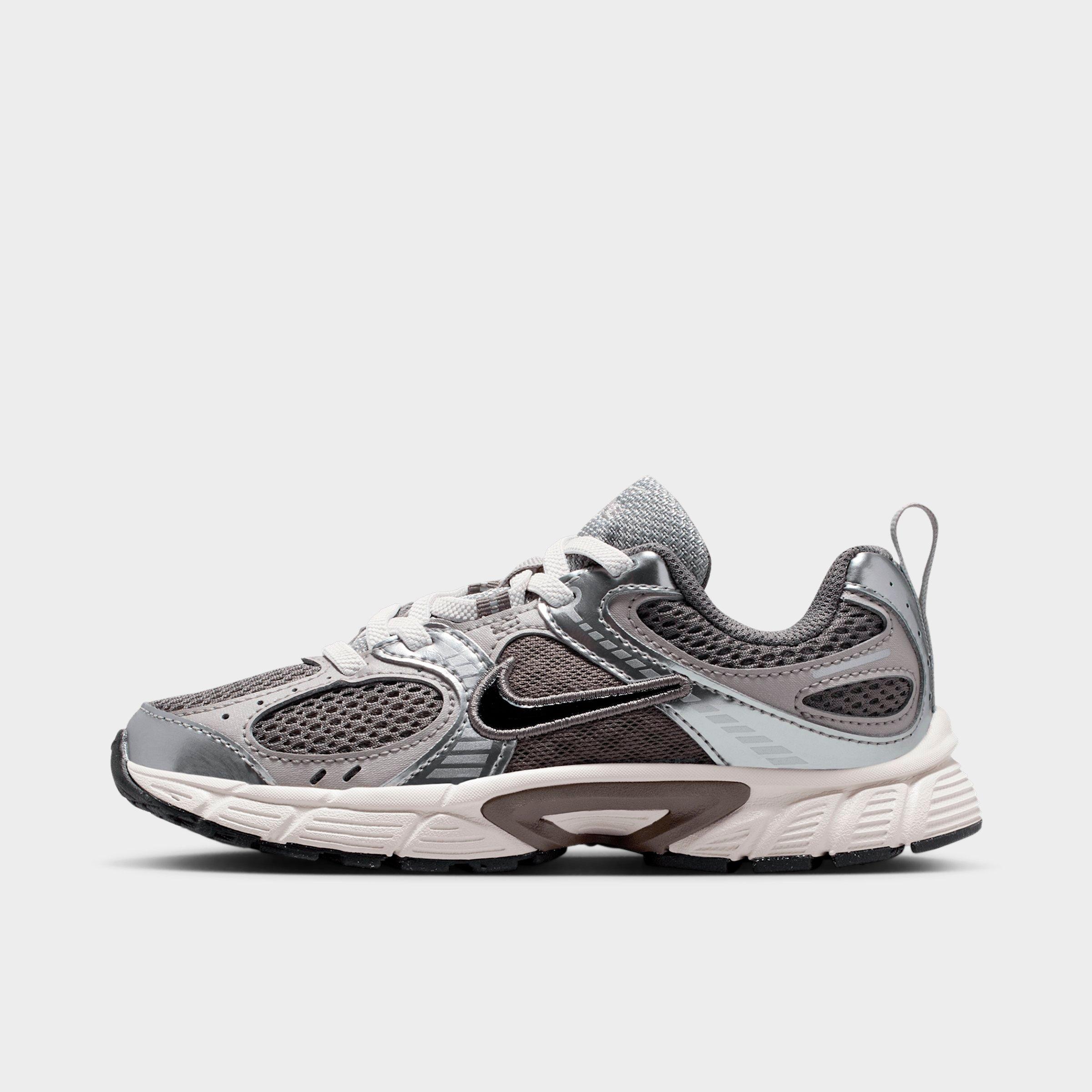 Little Kids' Nithtke V5 RNR Stretch Lace Casual Shoes - Cave Stone/College Grey/Vast Grey/Black - Left shoe facing left. Outside of the shoe.