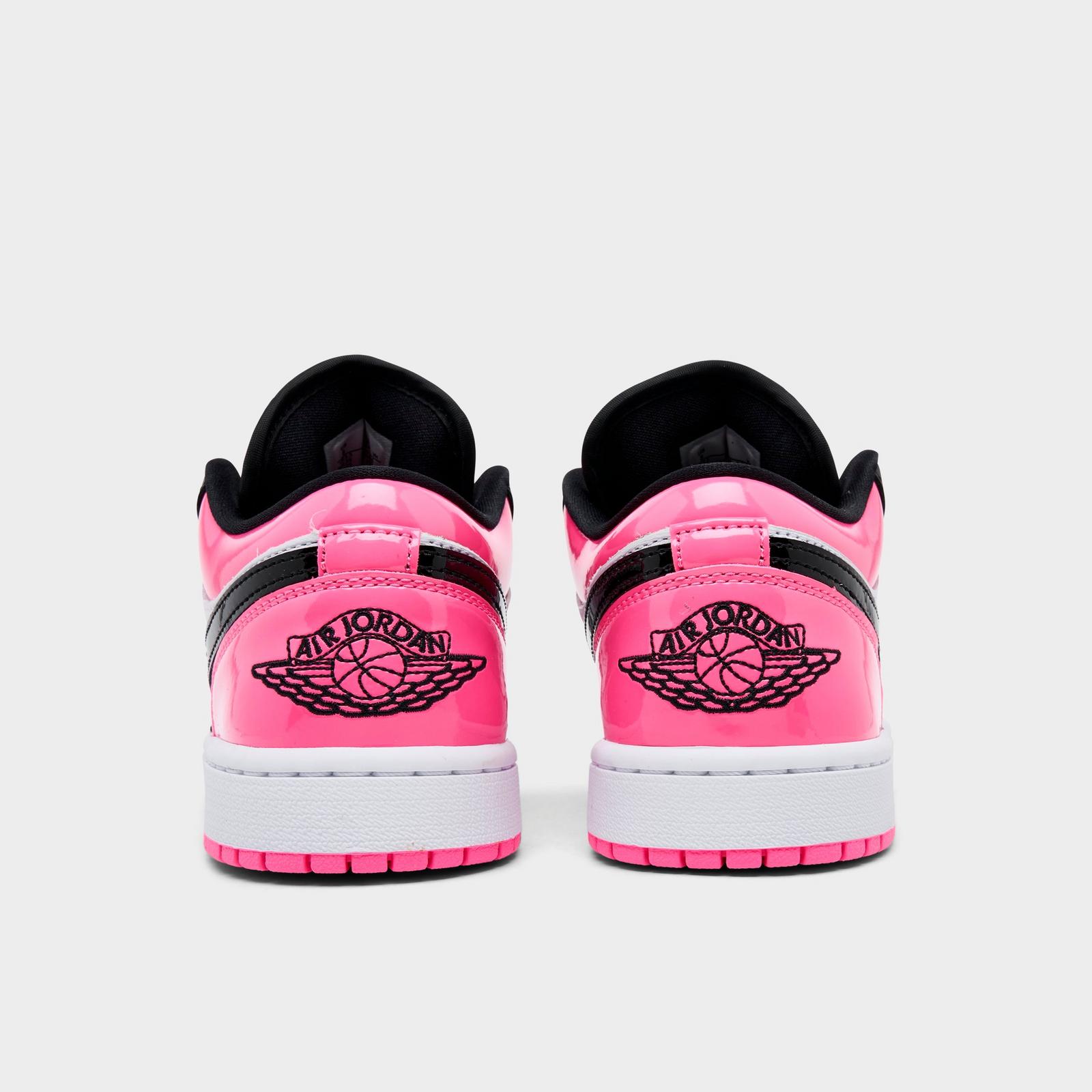 Women's Air Jordan Retro 1 Low SE Casual Shoes - Pinksicle/White/Black - view 4