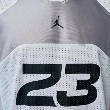 Men's Jordan Flight Football Jersey - blocked paneling and a crossover collar equip a sporty look - view 5