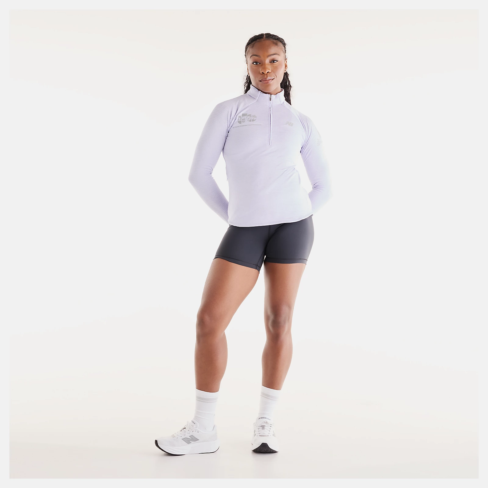 Isio-Maya is wearing size S and is 5'8"/172.72cm. Chest: 34"/86.36cm, Waist: 27.5"/69.85cm, Hips: 39"/99.06cm