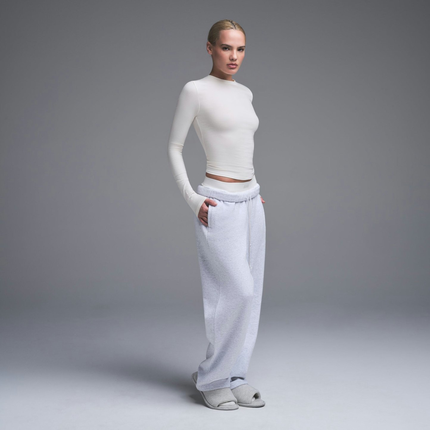 COTTON JERSEY LONG SLEEVE T-SHIRT - MARBLE - image 19