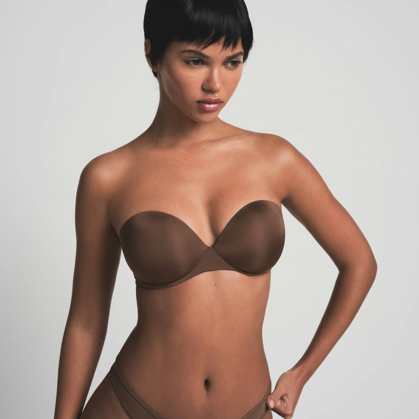 SKIMS ULTIMATE STRAPLESS PUSH-UP BRA - JASPER - image 24