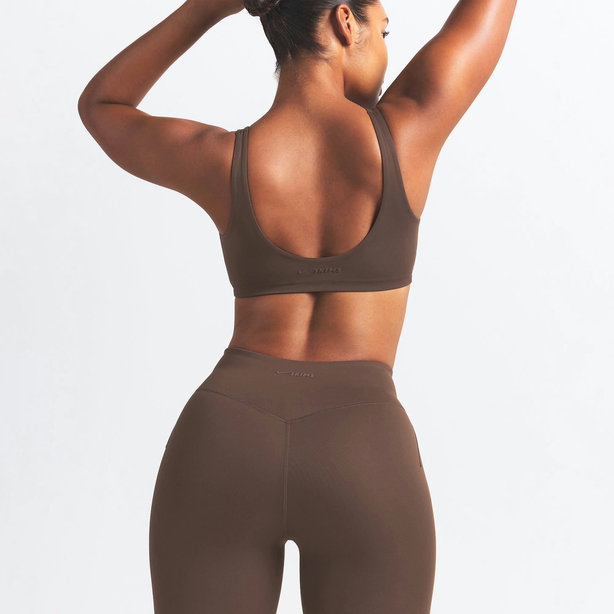 NikeSKIMS MATTE TWIST-FRONT BRA - DARK SEPIA - image 9