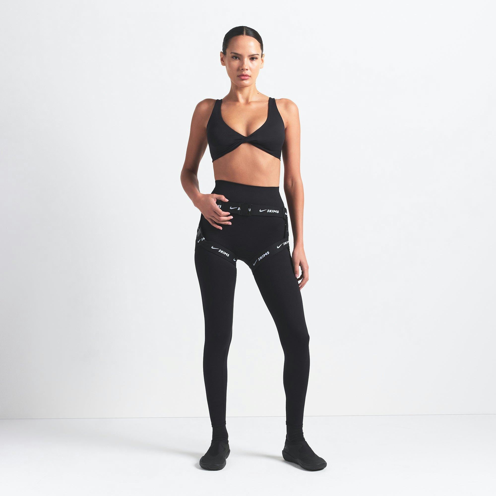 NikeSKIMS MATTE TWIST-FRONT BRA - OBSIDIAN - image 13