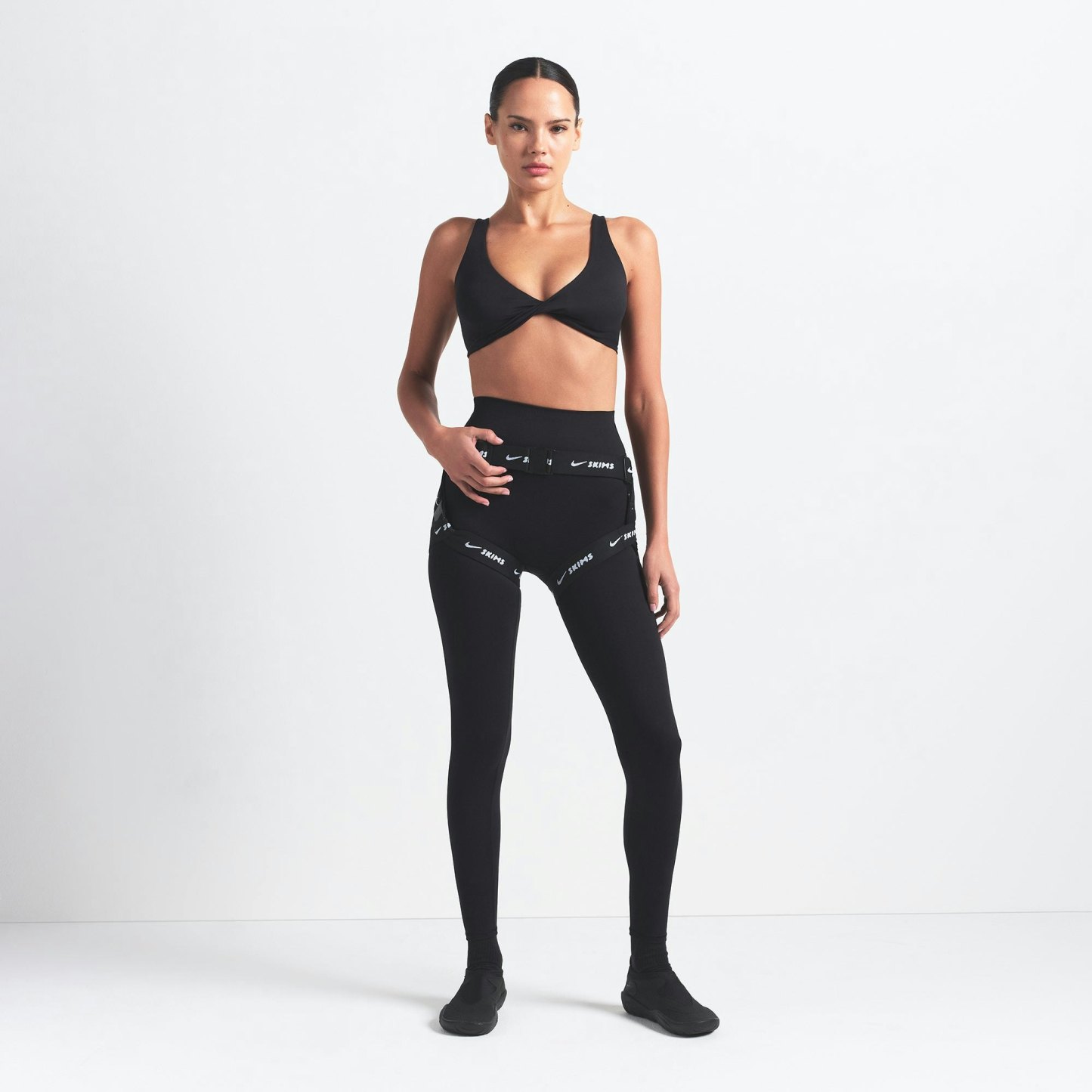 NikeSKIMS MATTE TWIST-FRONT BRA - OBSIDIAN - image 13