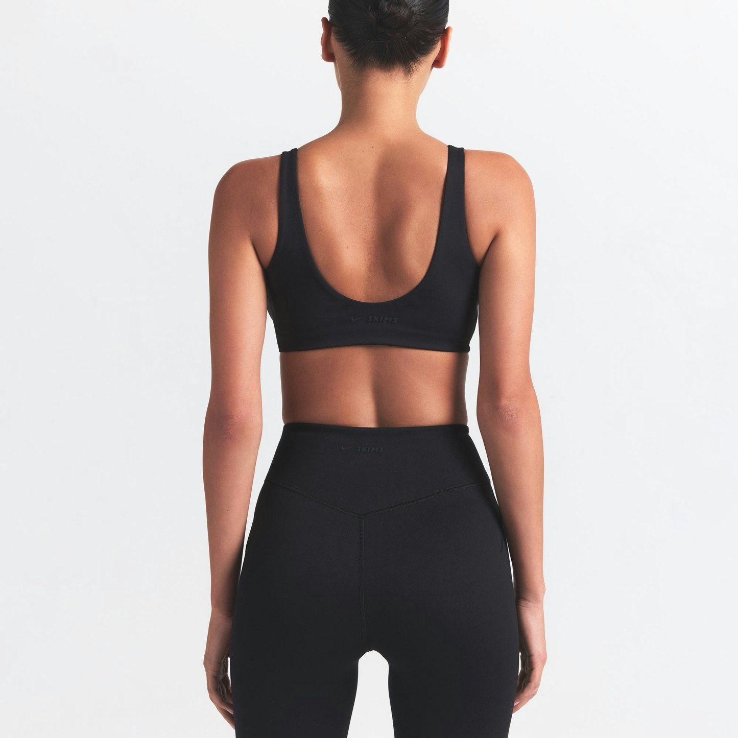 NikeSKIMS MATTE TWIST-FRONT BRA - OBSIDIAN - image 15