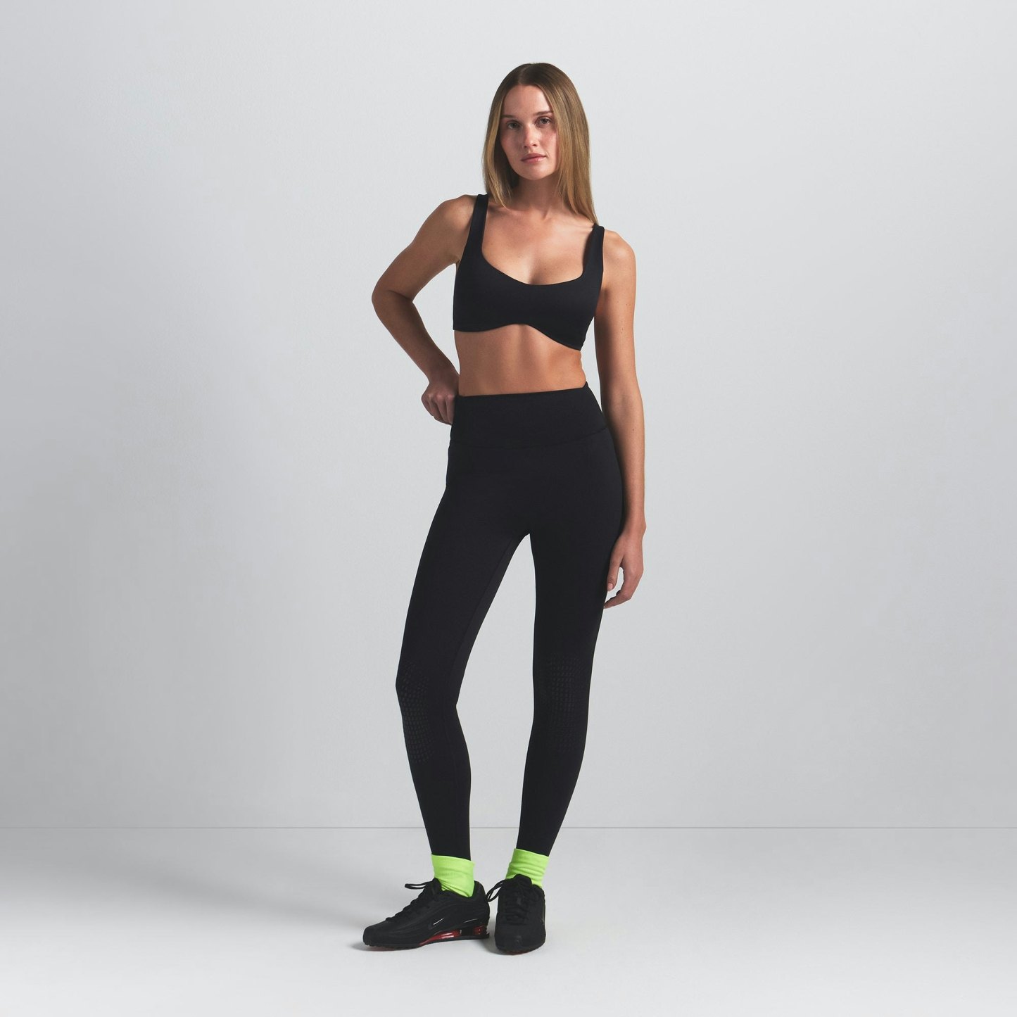 NikeSKIMS MATTE SHAPING SCOOP BRA - OBSIDIAN - image 8