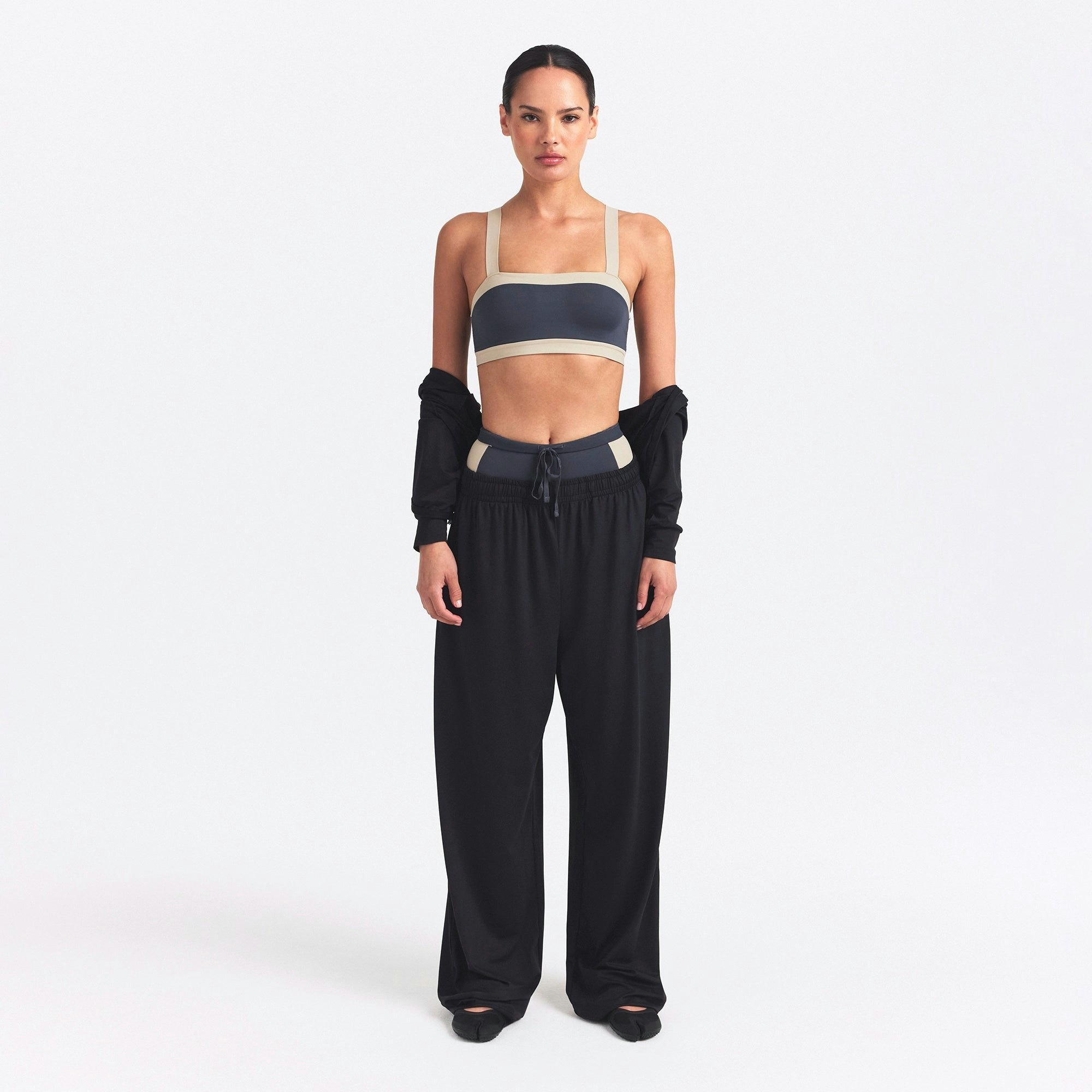NikeSKIMS MATTE SHINE MIX STRAIGHT NECK BRA - DEEP ROYAL AND STONE