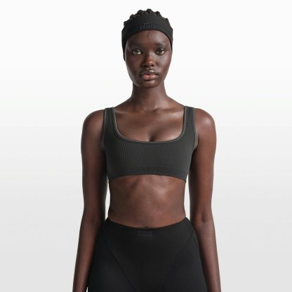 NikeSKIMS RIBBED SEAMLESS MICRO SCOOP BRA - OBSIDIAN - image 2