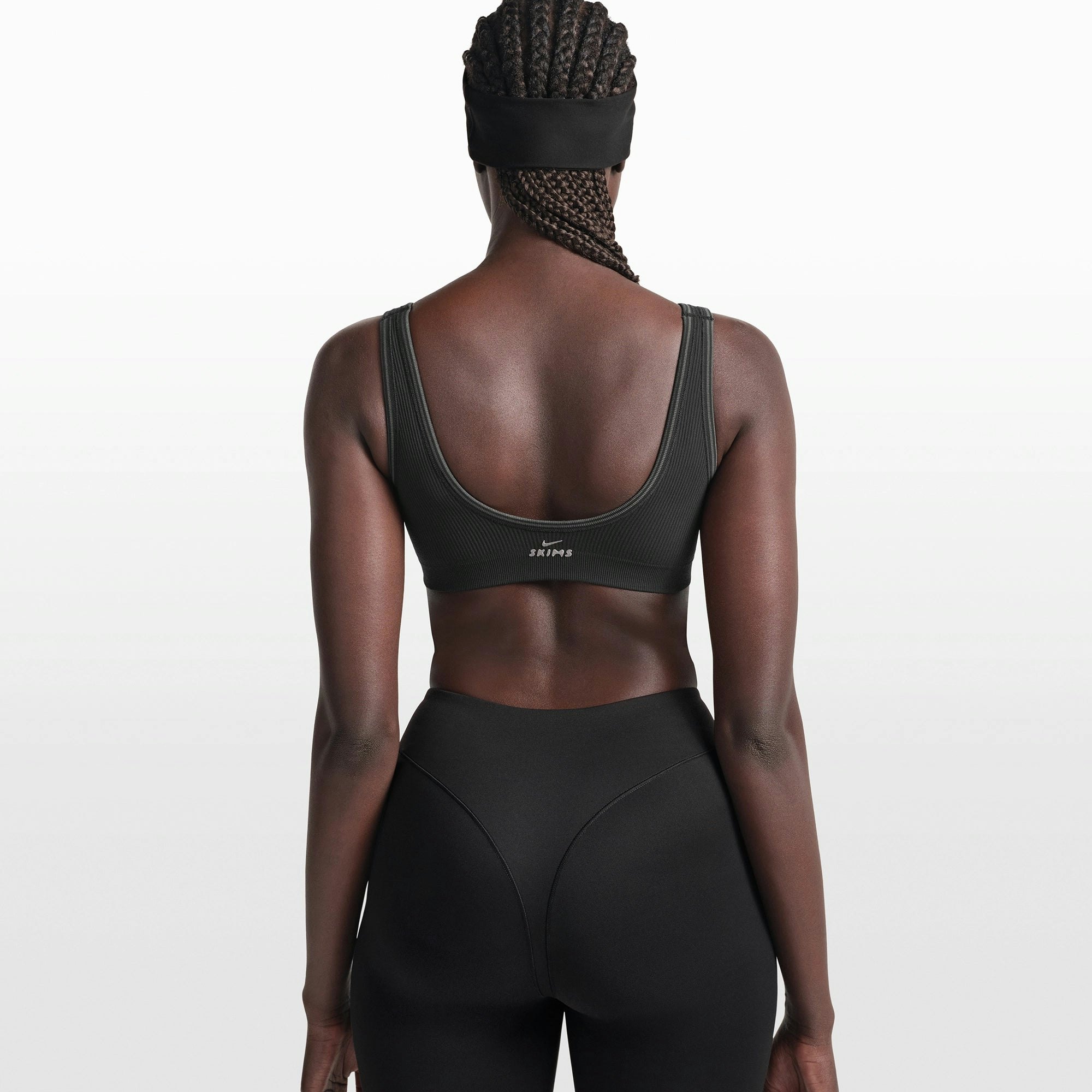 NikeSKIMS RIBBED SEAMLESS MICRO SCOOP BRA - OBSIDIAN - image 4