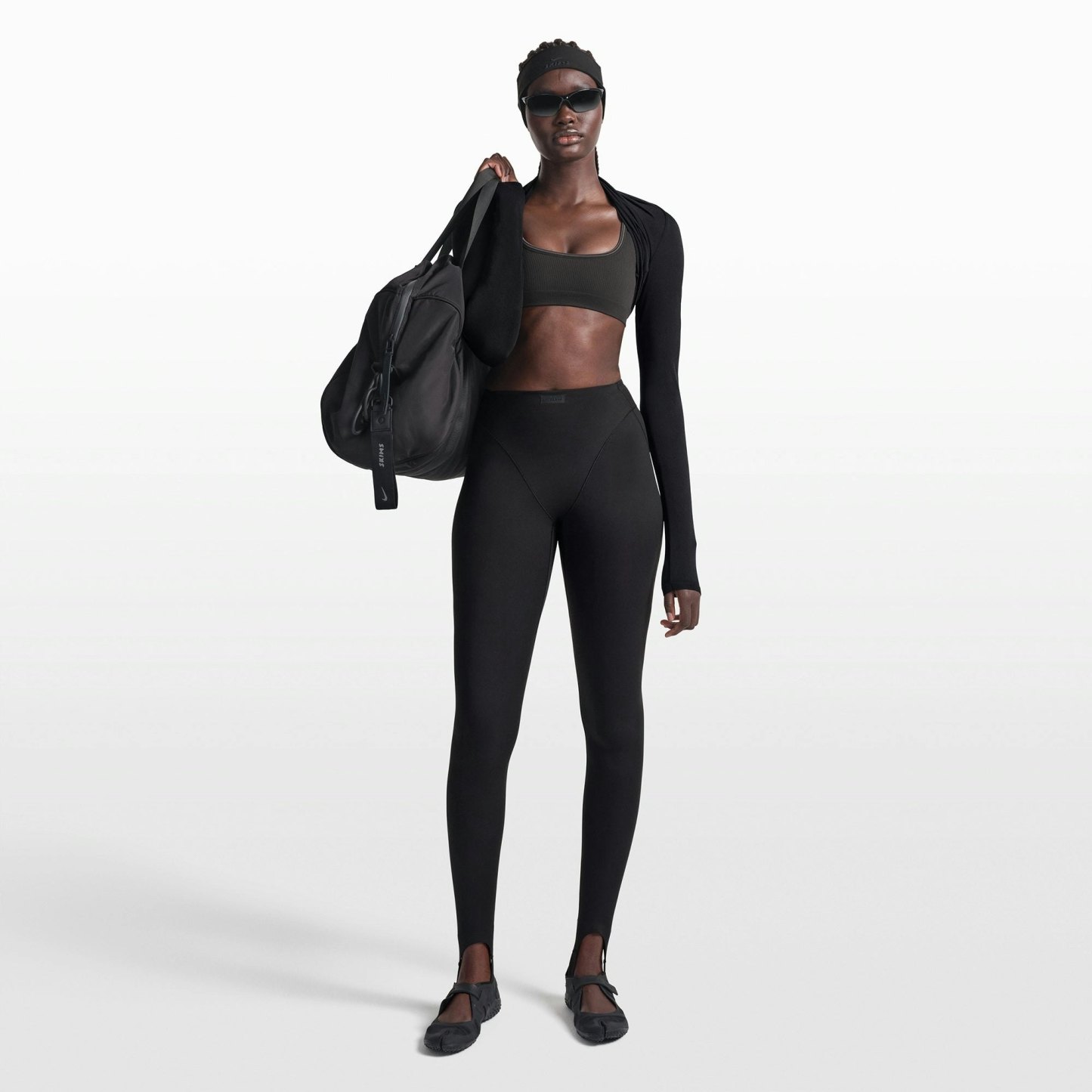 NikeSKIMS RIBBED SEAMLESS MICRO SCOOP BRA - OBSIDIAN