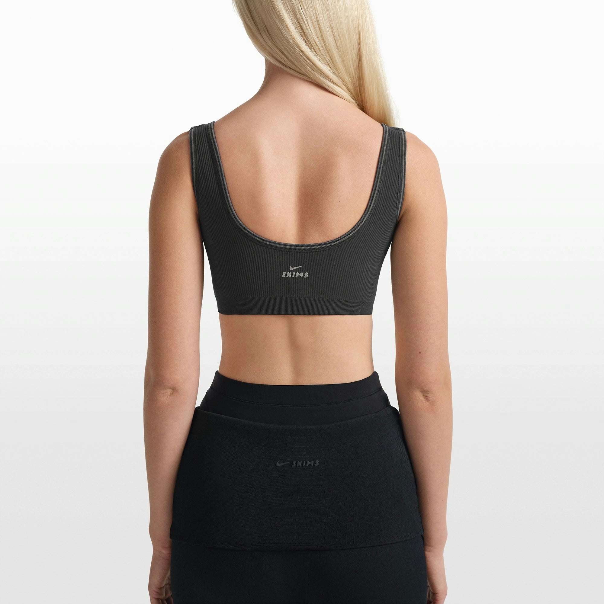 NikeSKIMS RIBBED SEAMLESS SCOOP BRA - OBSIDIAN - image 5
