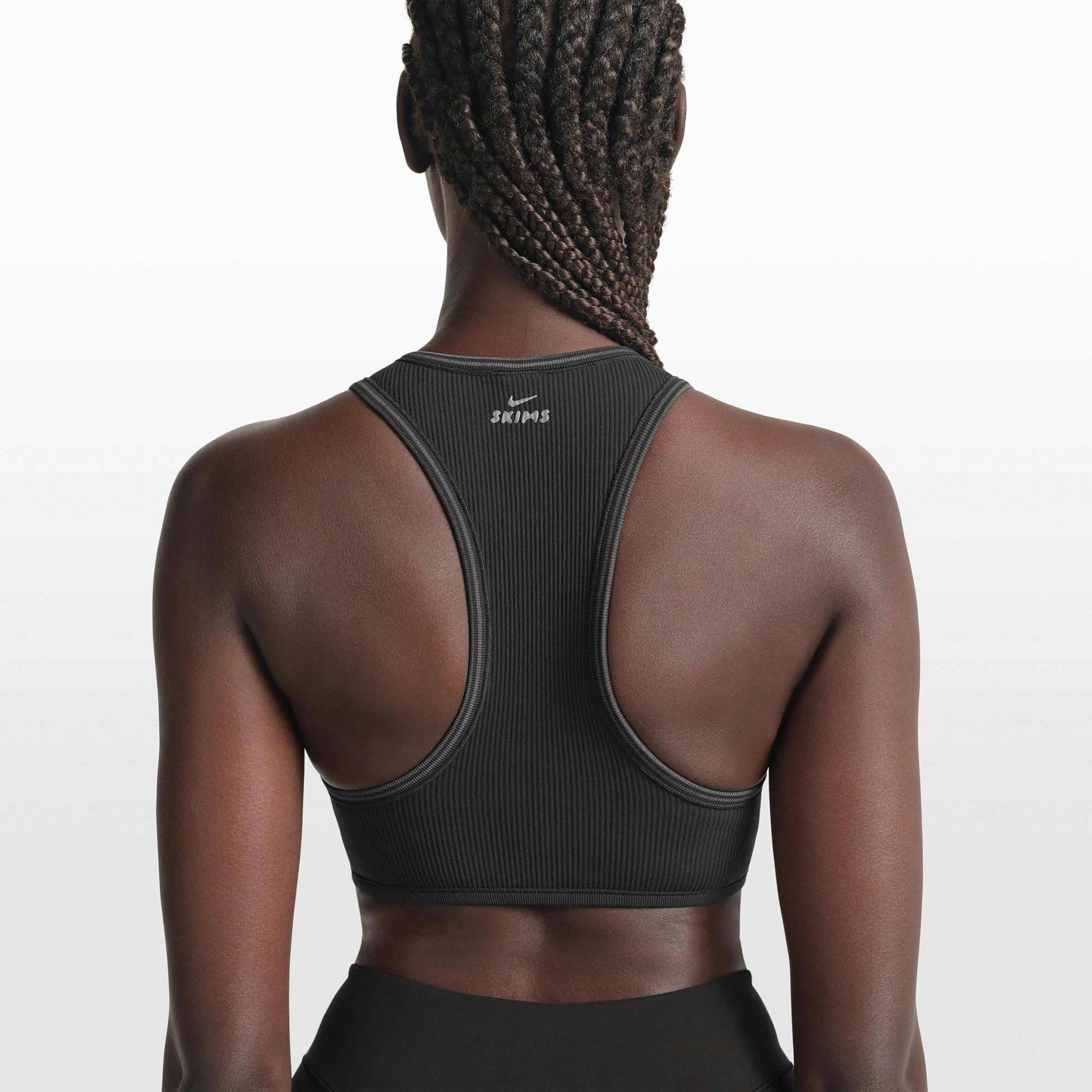 NikeSKIMS RIBBED SEAMLESS RACER FRONT BRA - OBSIDIAN - image 4