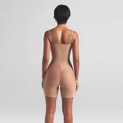 SKIMS BODY CORE SCULPT OPEN BUST MID THIGH BODYSUIT - SIENNA