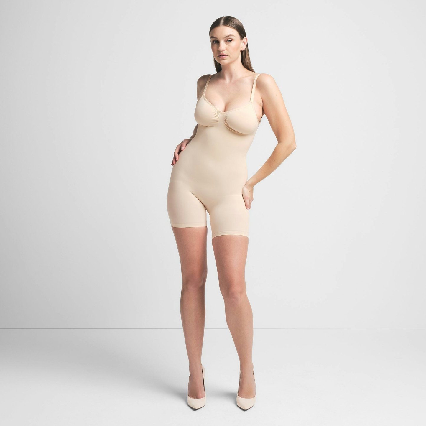 SEAMLESS SCULPT LOW BACK MID THIGH BODYSUIT - SAND