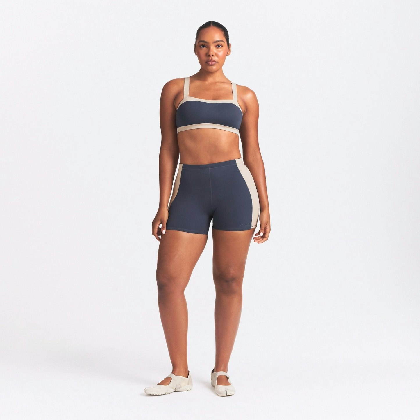 NikeSKIMS MATTE SHINE MIX 5" BIKER SHORT - DEEP ROYAL AND STONE - image 7