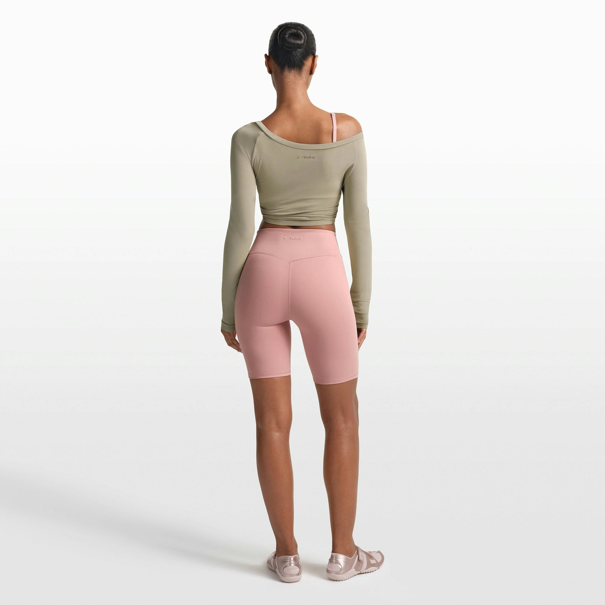 NikeSKIMS MATTE 7" BIKER SHORT - HIMALAYAN - image 24
