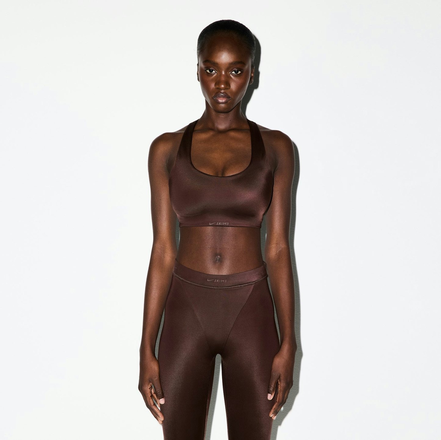 NikeSKIMS SHINE V-LINE 26" LEGGING - PHOENIX - image 12