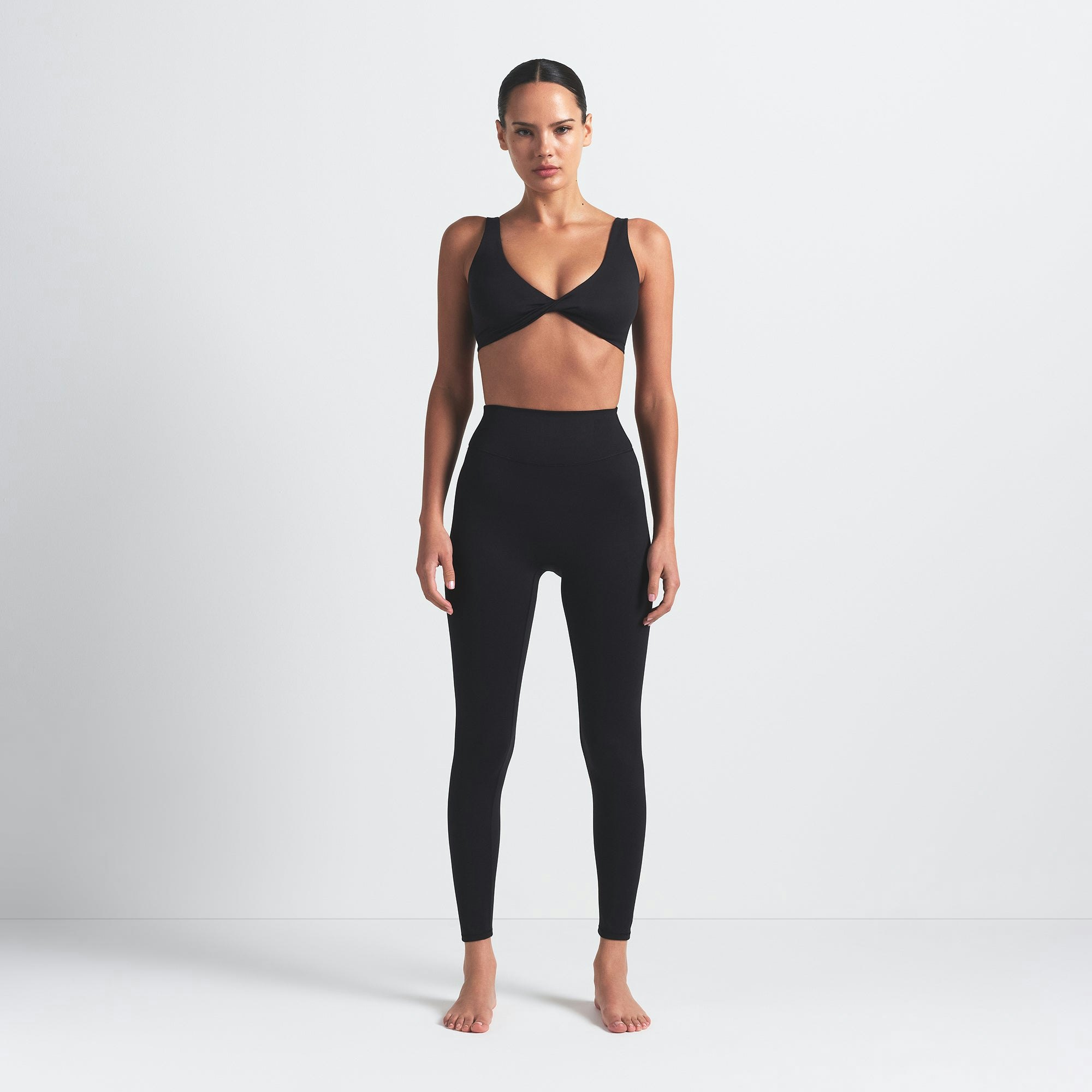 NikeSKIMS MATTE 26" LEGGING - OBSIDIAN - image 4
