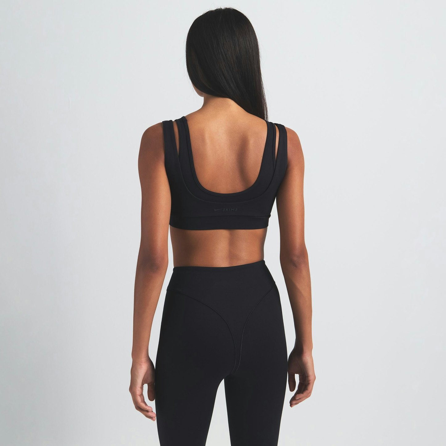 NikeSKIMS MATTE V-LINE 26" LEGGING - OBSIDIAN - image 5