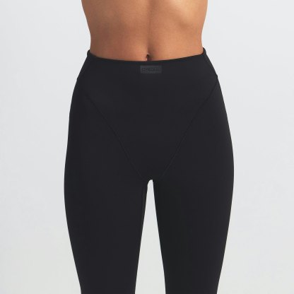 NikeSKIMS MATTE V-LINE 26" LEGGING - OBSIDIAN - image 2