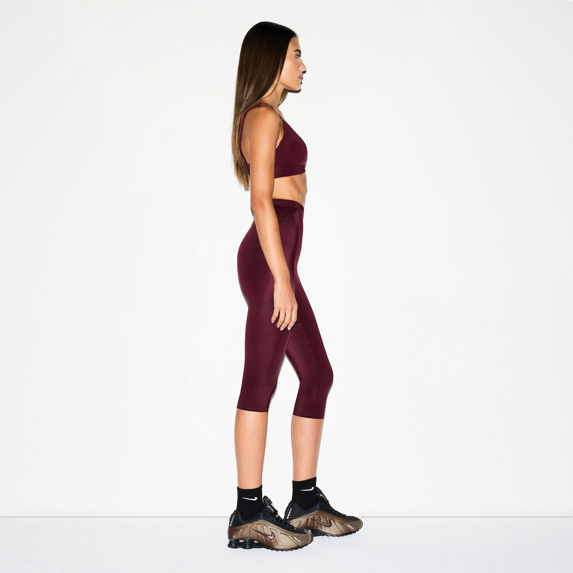NikeSKIMS SHINE DRAWCORD CROP 17" LEGGING - CURRANT - image 23