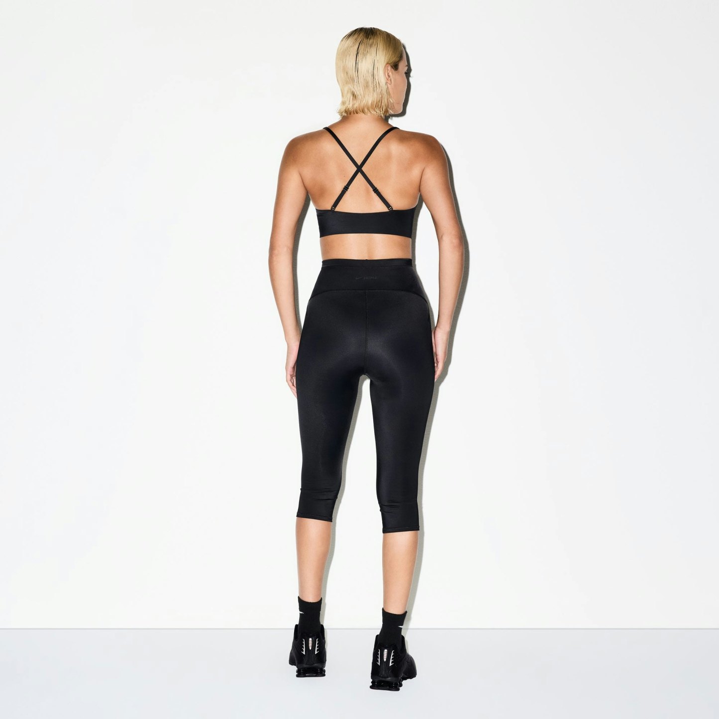 NikeSKIMS SHINE DRAWCORD CROP 17" LEGGING - OBSIDIAN - image 17