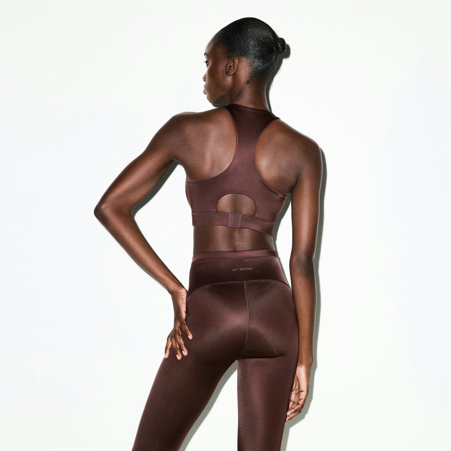 NikeSKIMS SHINE DRAWCORD CROP 17" LEGGING - PHOENIX - image 4