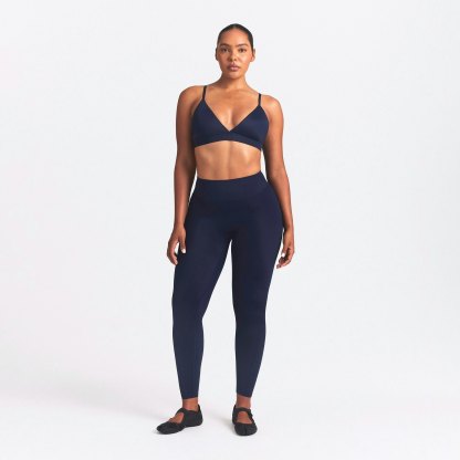 NikeSKIMS SHINE BONDED WAIST 26" LEGGING - NAVY - image 25