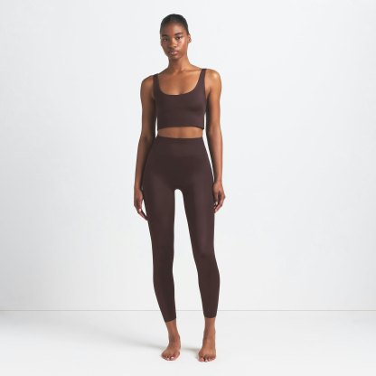 NikeSKIMS SHINE BONDED WAIST 26" LEGGING - PHOENIX - image 9