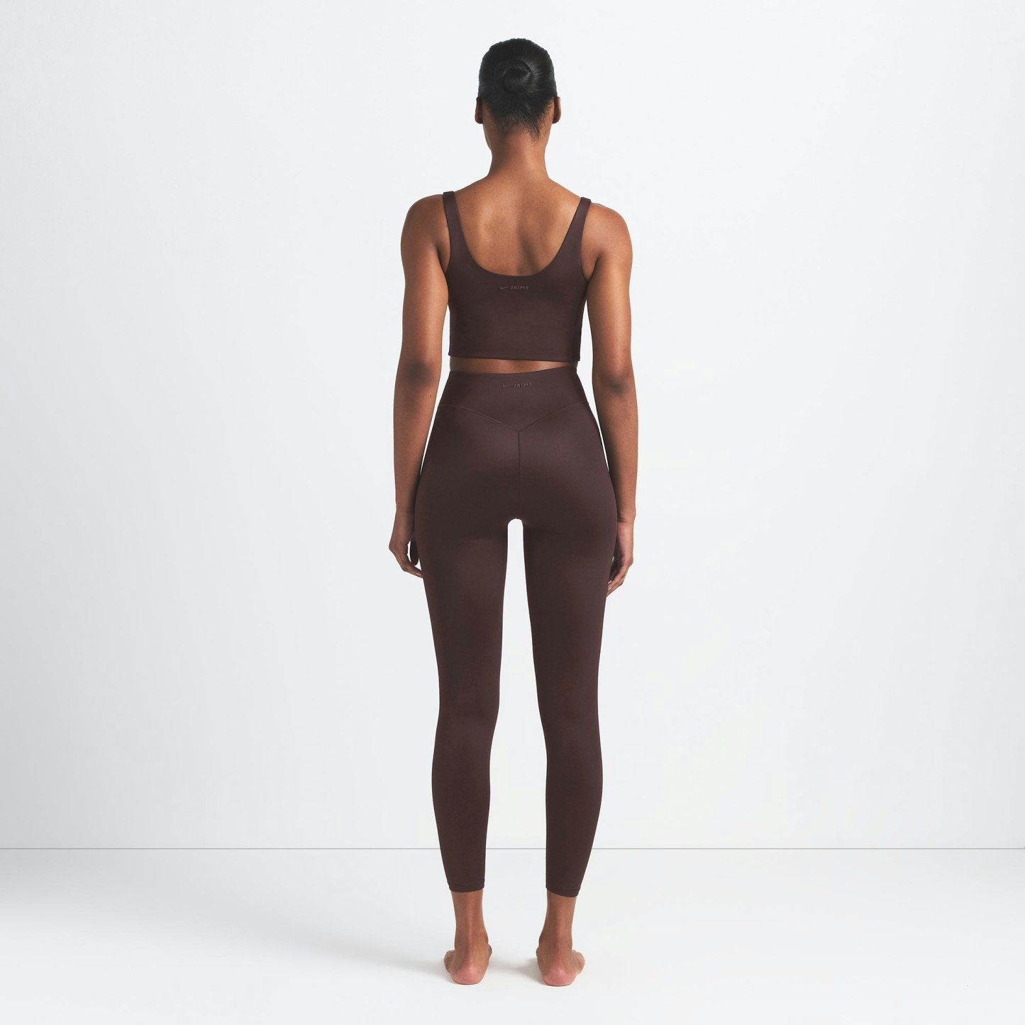 NikeSKIMS SHINE BONDED WAIST 26" LEGGING - PHOENIX - image 13
