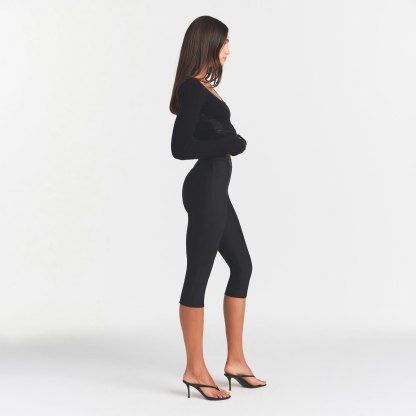 SKIMS BODY HIGH-WAISTED CAPRI - ONYX - image 3