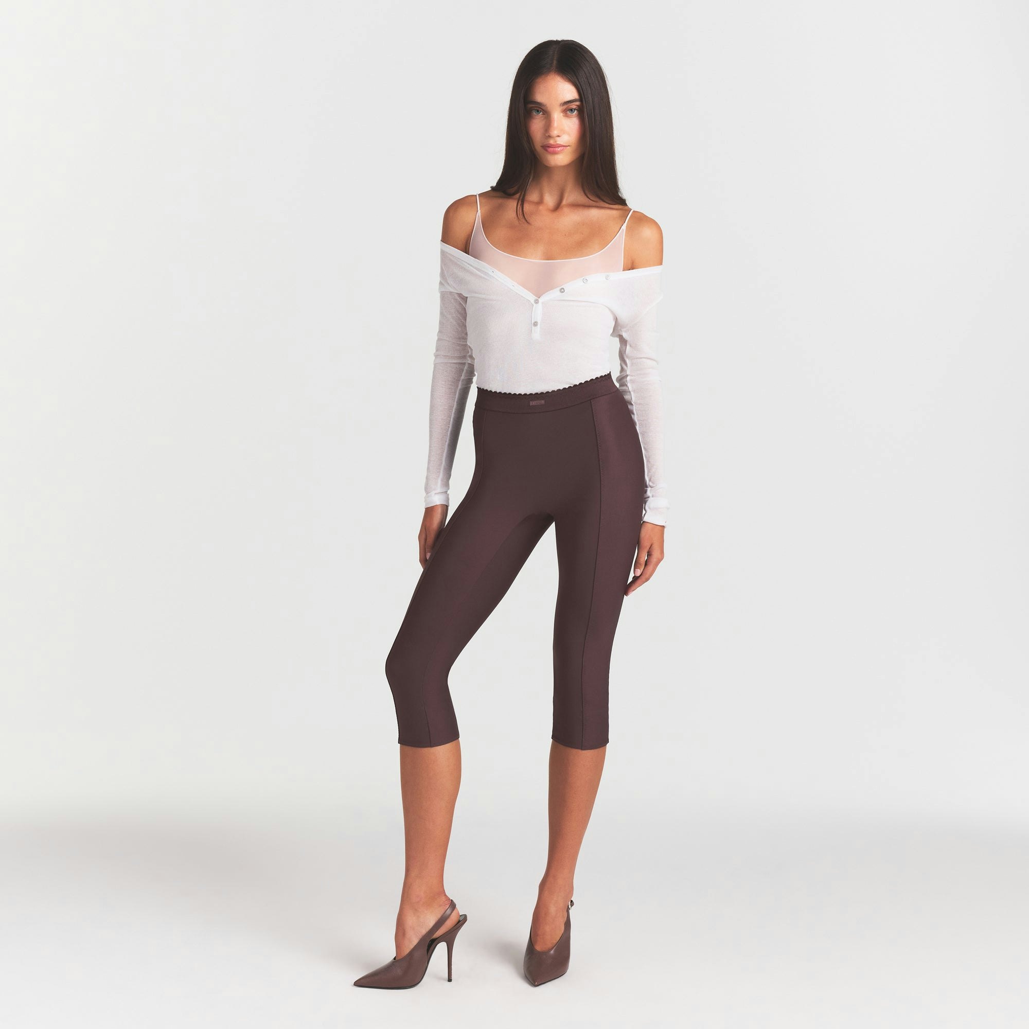 SKIMS BODY HIGH-WAISTED CAPRI - RAISIN - image 7