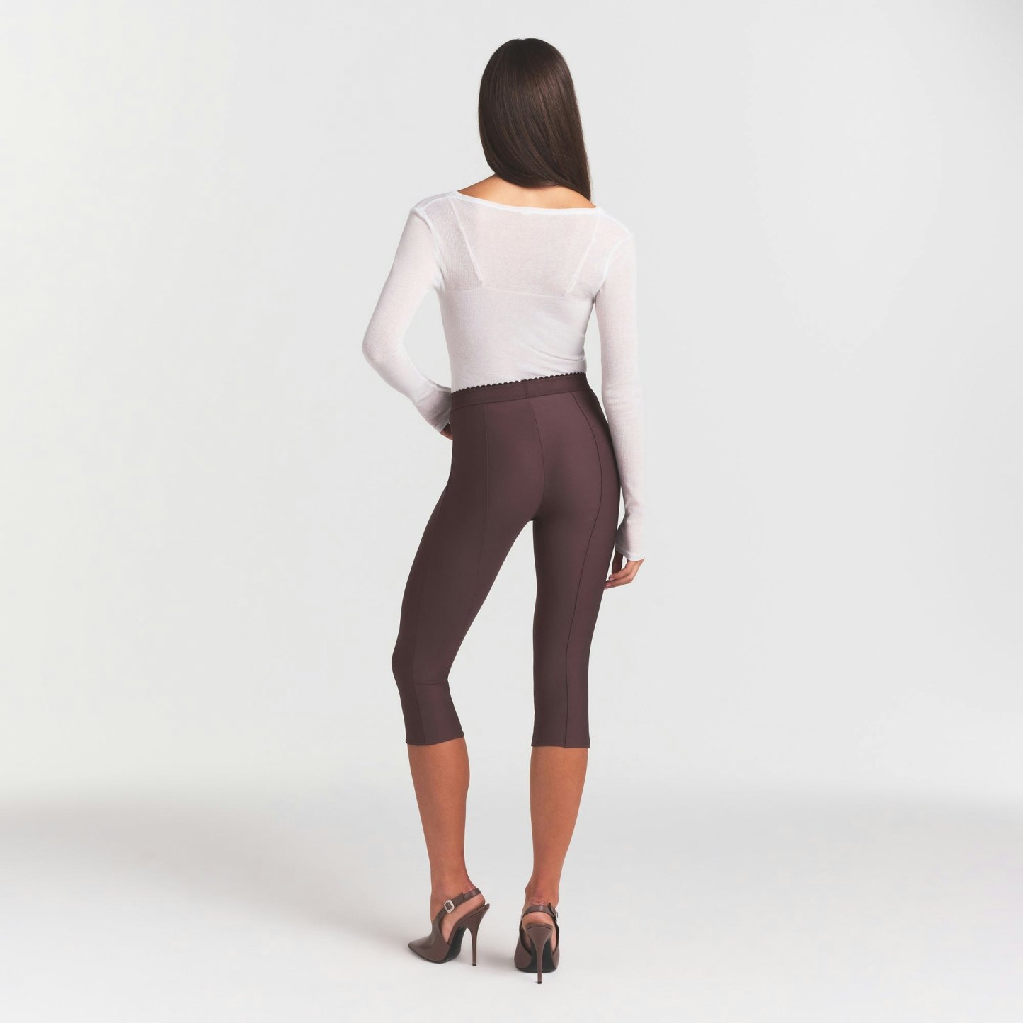 SKIMS BODY HIGH-WAISTED CAPRI - RAISIN - image 10