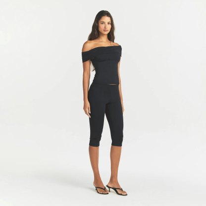 SMOOTH LAYERS HIGH-WAISTED CAPRI - OBSIDIAN - image 8