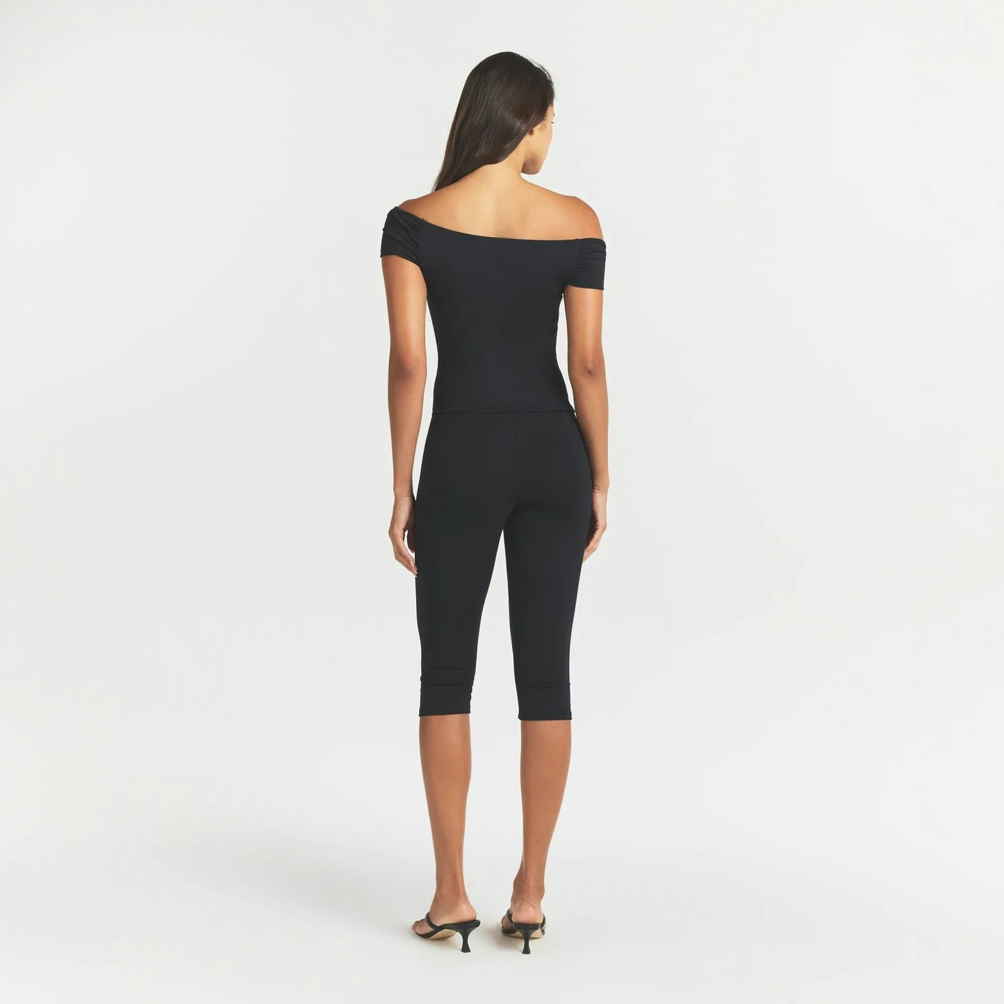 SMOOTH LAYERS HIGH-WAISTED CAPRI - OBSIDIAN - image 9