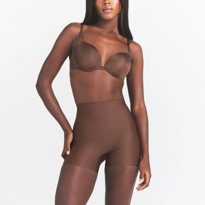 SKIMS BODY CORE SCULPT SHORTIE - JASPER