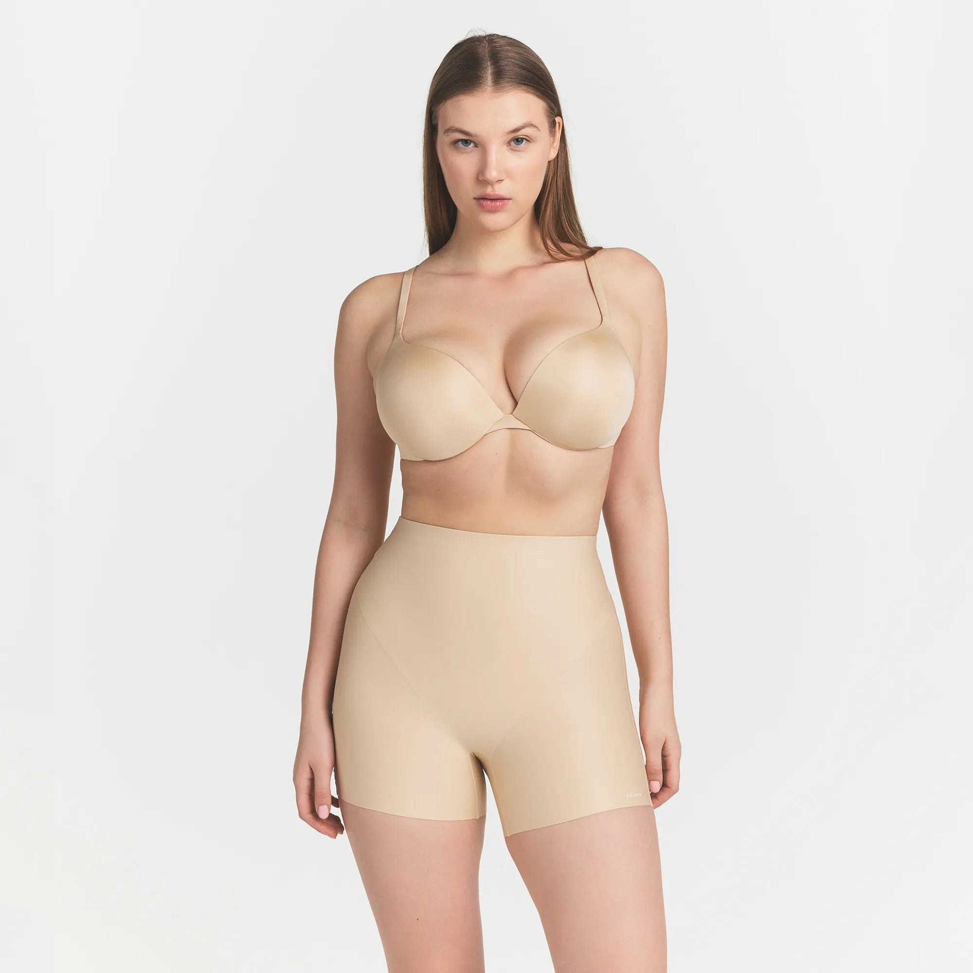 SKIMS BODY CORE SCULPT SHORTIE - SAND