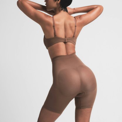 SEAMLESS SCULPT MID THIGH SHORT - JASPER
