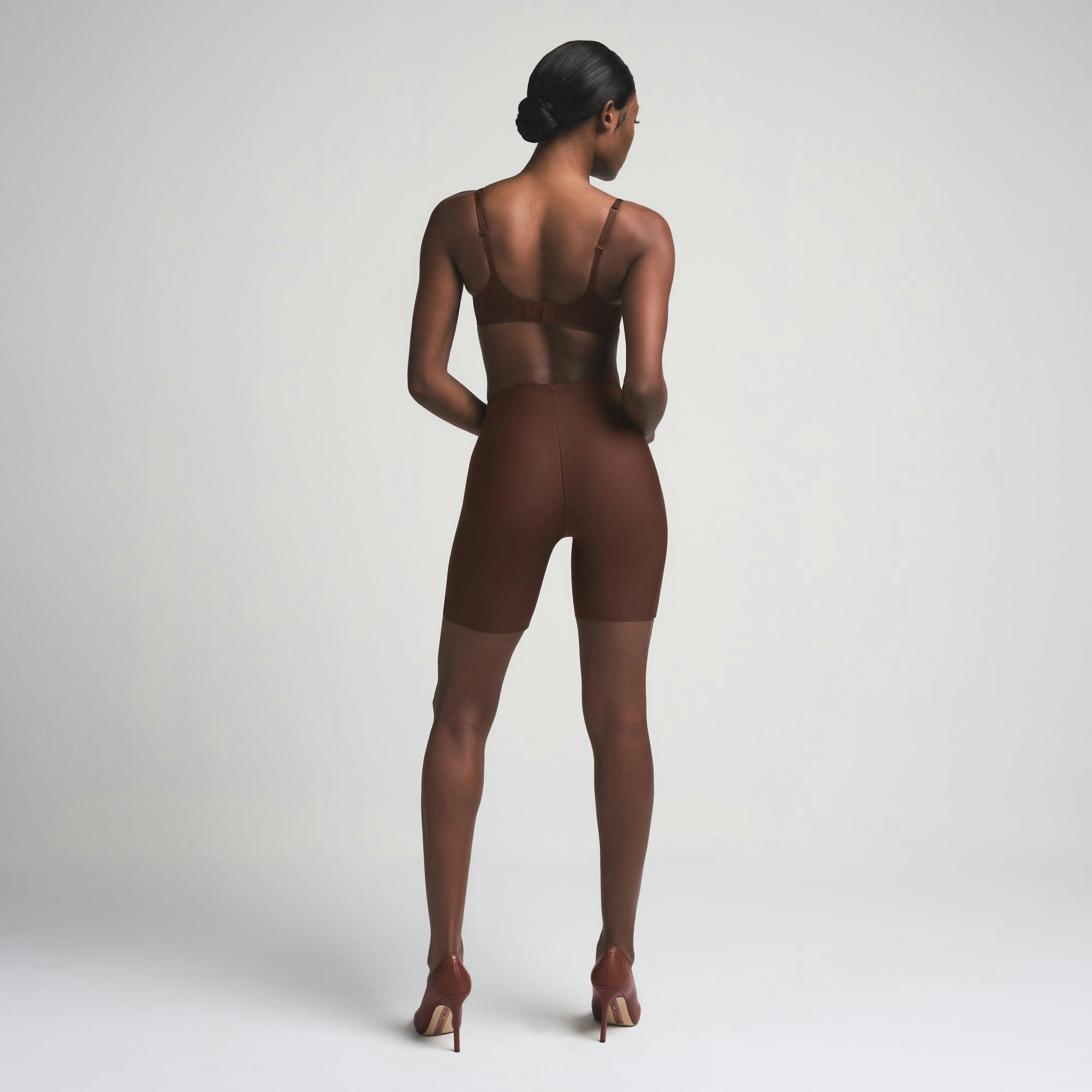 SKIMS BODY BUTT ENHANCING PADDED SHORT - COCOA