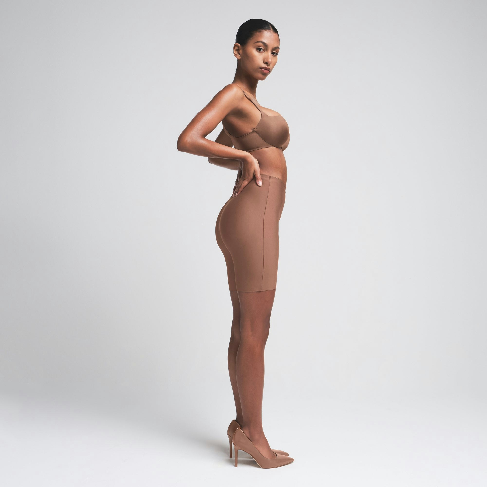 SKIMS BODY BUTT ENHANCING PADDED SHORT - JASPER